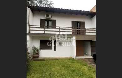 Imagem: A casa possui 3 Dormitórios, 2 Banheiros, 616m² de Área e