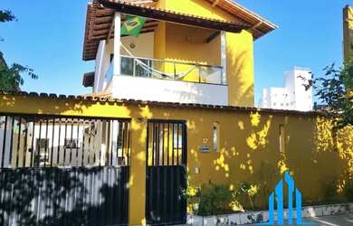 Imagem: A casa possui 5 Dormitórios, 5 Banheiros, 5 Vagas na garagem