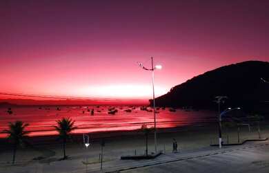 Imagem: A casa possui 2 Dormitórios e está localizado em Balneário