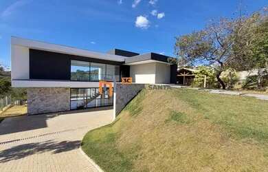 Imagem 1: MARAVILHOSA CASA COM VISTA DEFINITIVA NO CONOMÍNIO MIRANTE DO FIDALGO