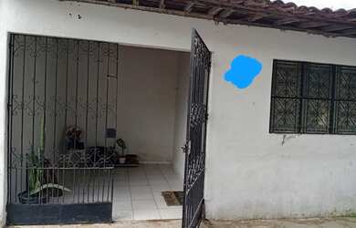 Imagem: A casa possui 2 Dormitórios, 1 Banheiro, 1 Vaga na garagem