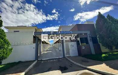 Imagem: A casa possui 3 Dormitórios, 2 Banheiros, 1 Vaga na garagem