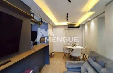 Imagem 1: Apartamento com 3 dormitórios e 1 vaga no bairro Passo Da Areia em Porto Alegre com 68m