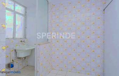 Imagem 8: Ótimo apartamento de 02 dormitórios, área de serviço com banheiro...