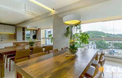 Imagem: O apartamento possui 3 Dormitórios, 4 Banheiros, 2 Vagas na