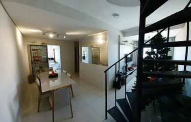 Imagem: O apartamento possui 3 Dormitórios, 2 Banheiros, 2 Vagas na