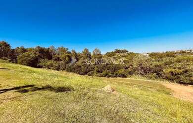 Imagem: O terreno possui 1106m² de Área e está localizado em Loteamento