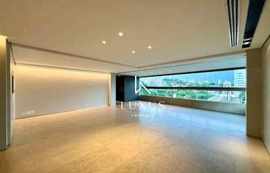 Imagem: O apartamento possui 4 Dormitórios, 4 Banheiros, 5 Vagas na