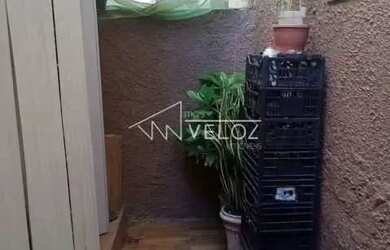 Imagem: O apartamento possui 1 Dormitório, 1 Banheiro, 25m² de Área