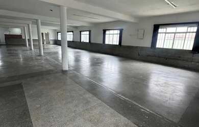 Imagem 6: Salão no piso superior para locação no Jardim Maringá!