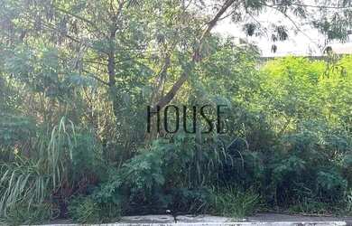 Imagem: O terreno possui 373m² de Área e está localizado em Morros