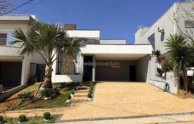 Imagem: A casa em condomínio possui 3 Dormitórios, 3 Banheiros, 4