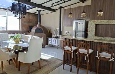 Imagem: O apartamento na cobertura possui 3 Dormitórios, 5 Banheiros