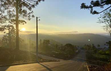 Imagem: O terreno possui 496m² de Área e está localizado em Nova