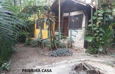 Imagem: A casa em condomínio possui 3 Dormitórios, 3 Banheiros, 2