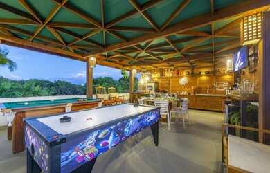 Imagem: A casa em condomínio possui 3 Dormitórios, 3 Banheiros, 4