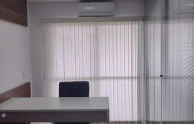 Imagem: O depósito possui 1 Vaga na garagem, 38-0m² de Área e está