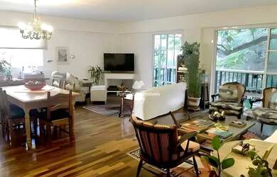 Imagem: O apartamento possui 4 Dormitórios, 3 Banheiros, 3 Vagas na