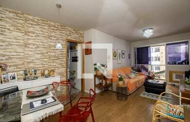 Imagem: O apartamento possui 2 Dormitórios, 2 Banheiros, 1 Vaga na