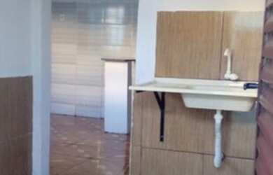 Imagem: A casa possui 1 Dormitório, 1 Banheiro, Imóvel novo e está