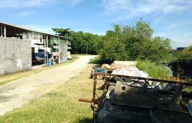 Imagem 4: Galpão frente a rod. Niterói/Manilha fundo pra baia de Guanabara
