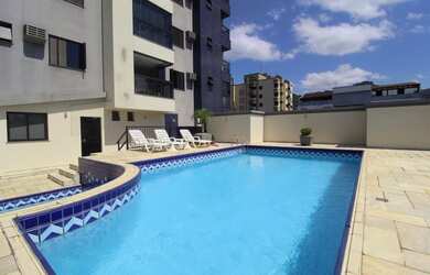 Imagem: O apartamento possui 4 Dormitórios, 1 Banheiro, 2 Vagas na