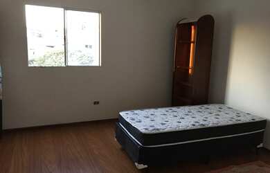 Imagem: O quarto está localizado em Parque São Vicente, Mauá para