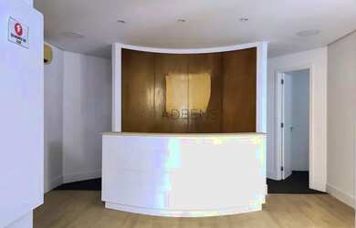 Imagem: A casa possui 1 Dormitório, 3 Banheiros, 1 Vaga na garagem