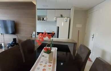 Imagem: O apartamento possui 2 Dormitórios, 1 Banheiro, 1 Vaga na garagem