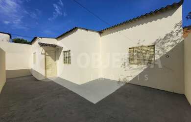 Imagem: A casa possui 2 Dormitórios, 1 Banheiro, 55m² de Área e