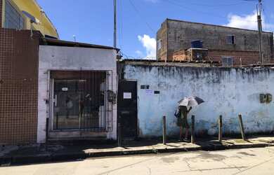 Imagem 2: Casa com 3 unidades conjugadas, sendo uma um pequeno ponto comercial