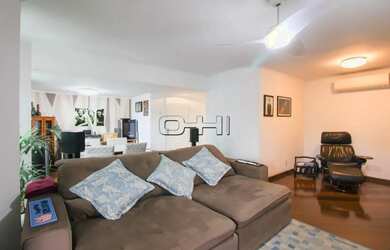 Imagem: O apartamento possui 3 Dormitórios, 3 Banheiros, 2 Vagas na