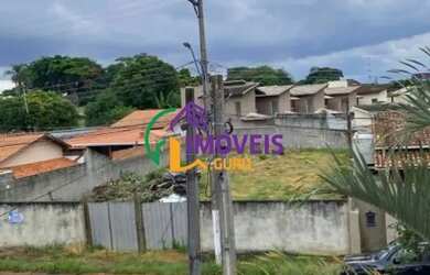 Imagem: O terreno possui 695m² de Área e está localizado em Loteamento