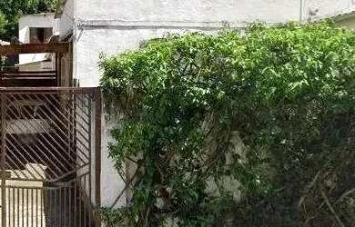 Imagem: O terreno possui 340m² de Área e está localizado em Vila