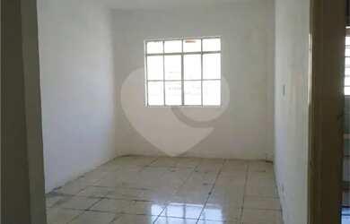 Imagem: O depósito possui 30m² de Área e está localizado em Santa