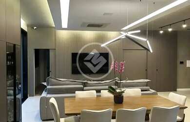 Imagem 5: Casa alto padrão à venda tem 247 metros quadrados com 4 quartos