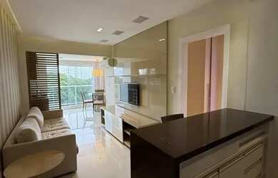 Imagem: O apartamento possui 1 Dormitório, 1 Banheiro, 1 Vaga na garagem