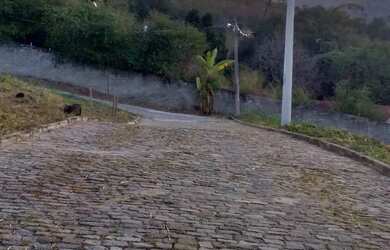 Imagem: O terreno possui 180m² de Área e está localizado em Campo