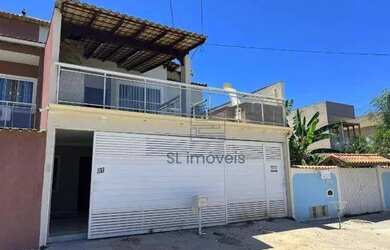 Imagem: A casa possui 4 Dormitórios, 3 Banheiros, 2 Vagas na garagem