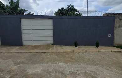 Imagem: A casa em condomínio possui 2 Dormitórios, 2 Banheiros, 5