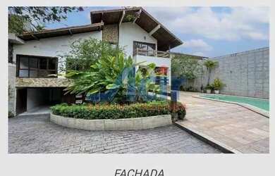 Imagem: A casa em condomínio possui 5 Dormitórios, 5 Banheiros, 5