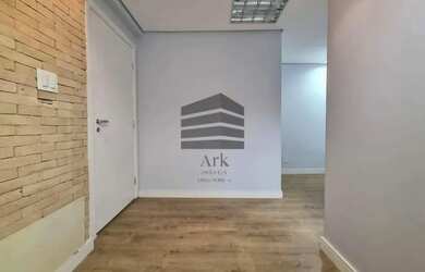 Imagem: O depósito à venda possui 1 Vaga na garagem e 30m² de Área