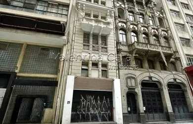 Imagem: O depósito possui 956m² de Área e está localizado em Centro