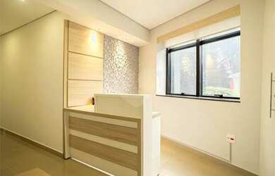 Imagem: O depósito possui 1 Vaga na garagem e 76m² de Área e está