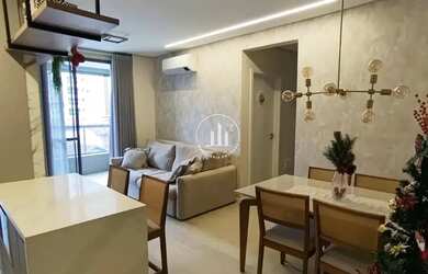 Imagem: O apartamento possui 2 Dormitórios, 2 Banheiros, 2 Vagas na