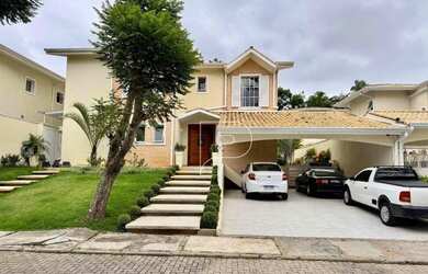 Imagem: A casa em condomínio possui 3 Dormitórios, 5 Banheiros, 5