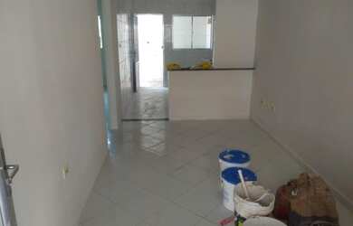 Imagem: A casa possui 2 Dormitórios, 2 Banheiros, 1 Vaga na garagem