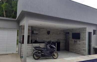 Imagem 7: Casa contemporânea para venda na Est do Cantagalo