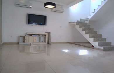 Imagem 10: Casa Contemporânea 4Q c/ Quintal (270 m²) - Est. do Moinho