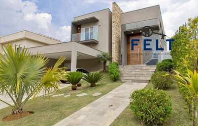 Imagem: A casa em condomínio possui 4 Dormitórios, 5 Banheiros, 4